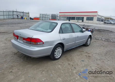 2002 Honda Accord 2.3 Lx из США, поврежденный, VIN 3HGCG66592G704230